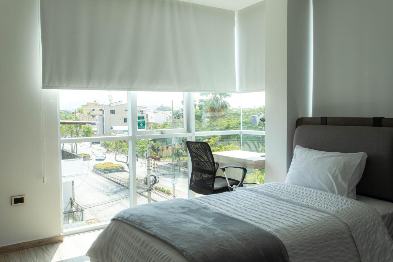 Hotel Puerto Pacifico Guayaquil Airport Buitenkant foto